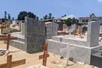 Profanation de tombes Dévégo